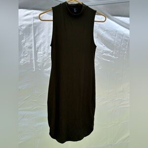 Hunter green body con dress